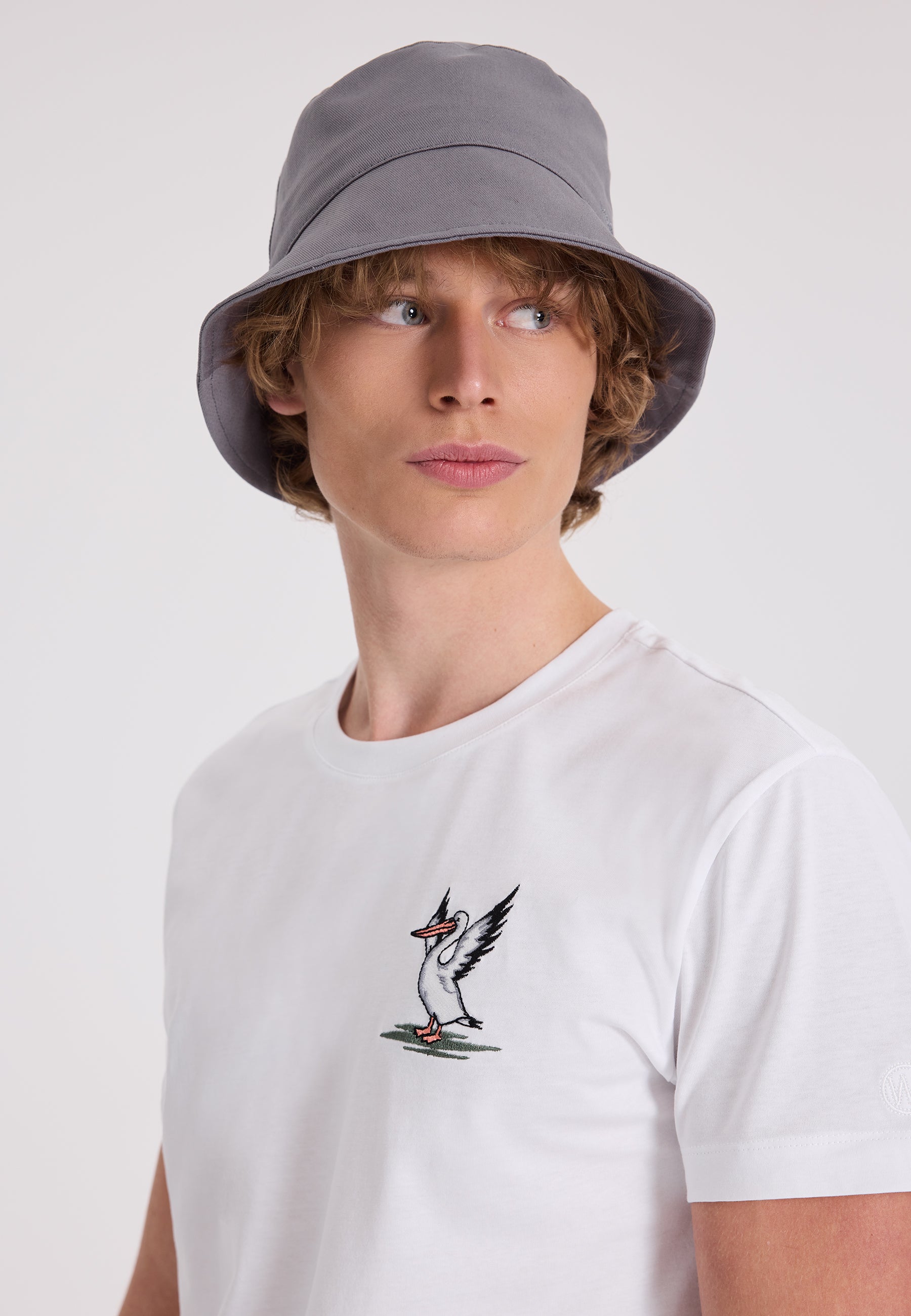 WMBOBBY BUCKET HAT in Grey