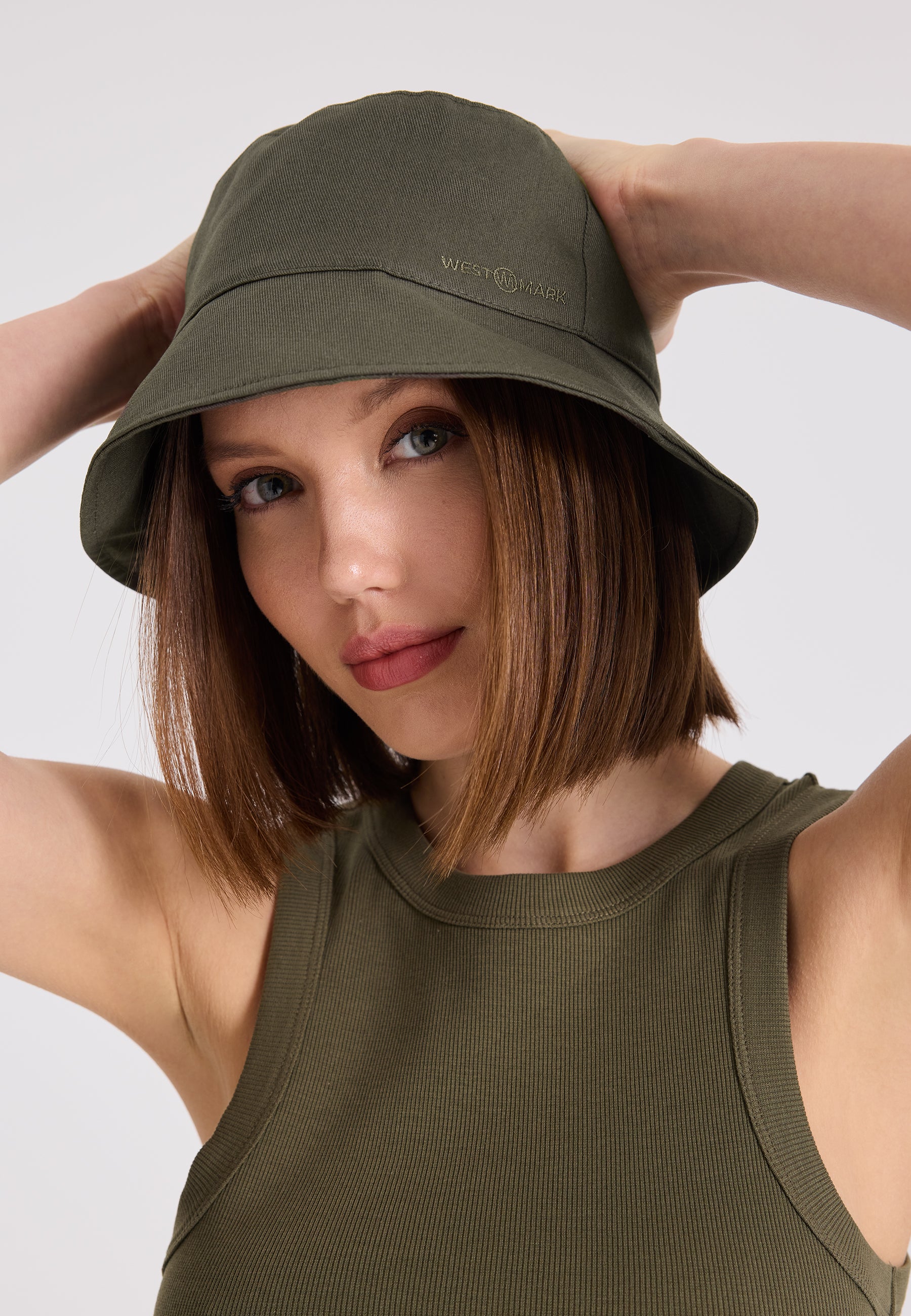 WMBOBBY BUCKET HAT in Khaki