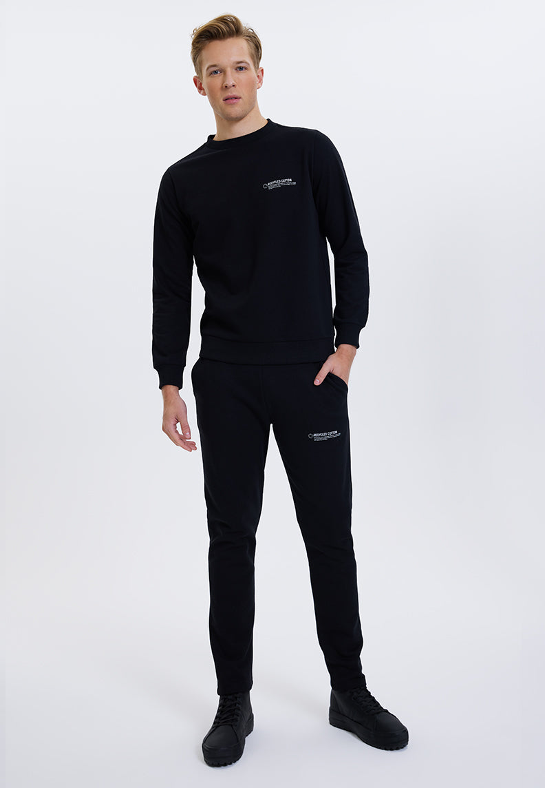 WMRECYCLED SWEAT in Black