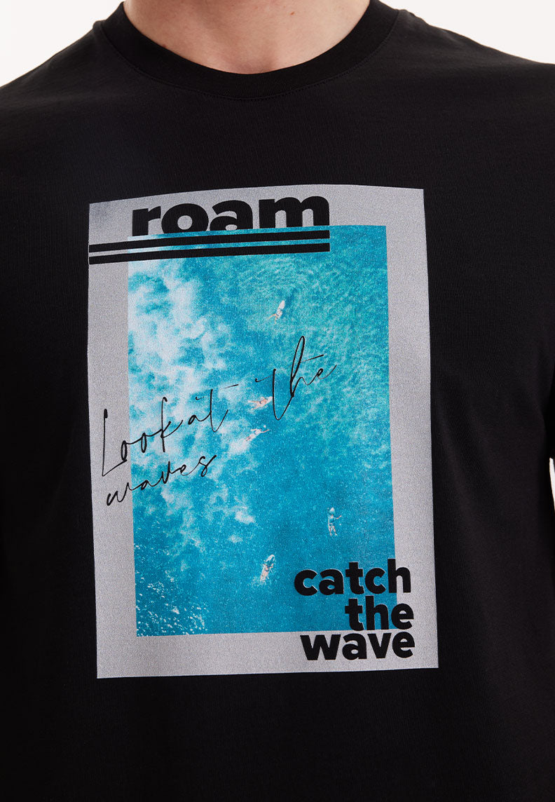 WMCOLLAGE ROAM TEE in Black